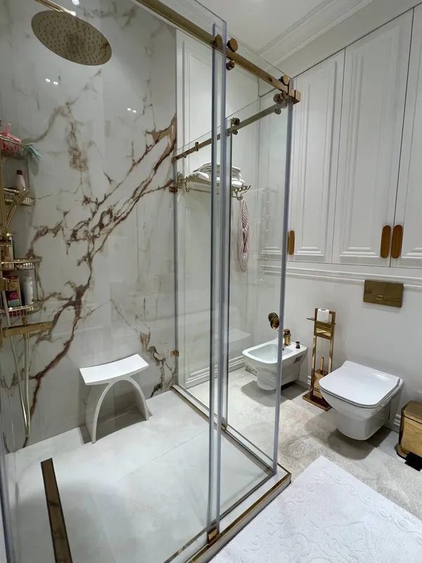 210 m² maydondagi 6 xonali kvartira sotiladi · ID 7022 9