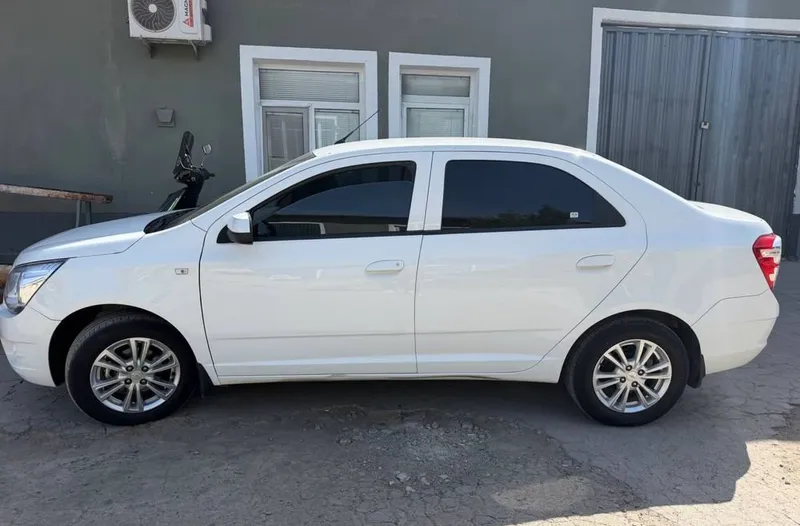 Cobalt avtomat 120.000 probeg 2024 yil prapan gaz bor 2