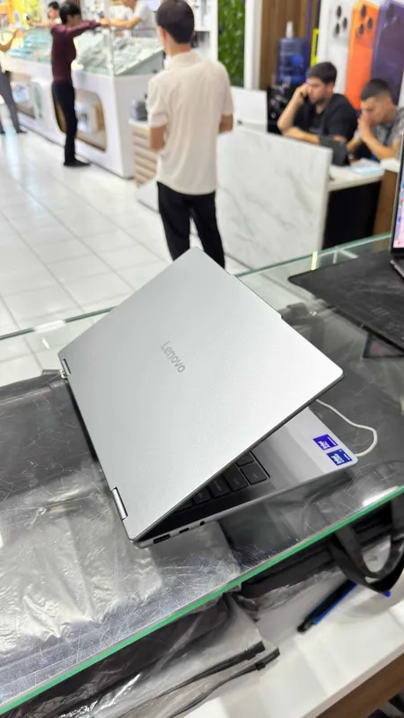 Lenovo Yoga ultra7 ekran14 — фото 4