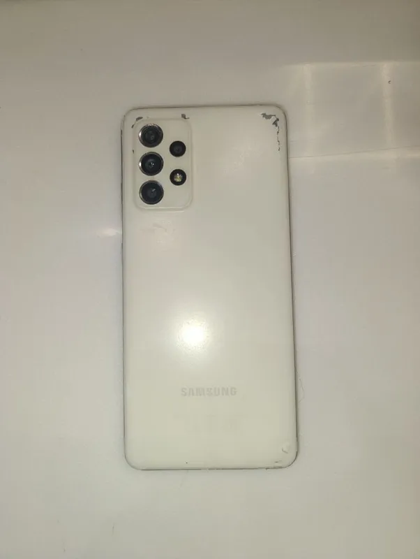 Продаю Samsung A52 б/у