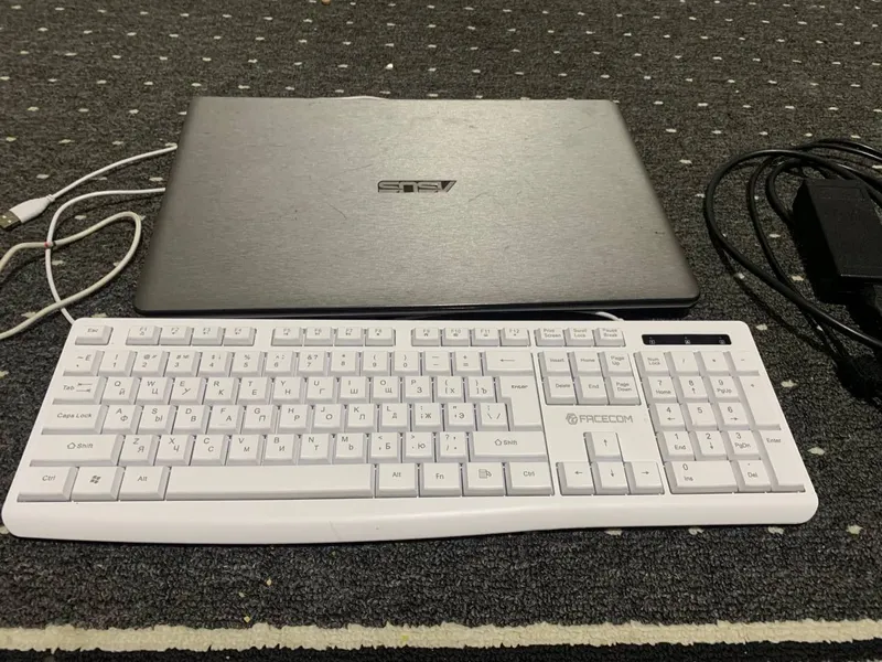Ноутбук ASUS, 512 ГБ, 8 ГБ, i3 3 Ноутбук ASUS, 512 ГБ, 8 ГБ, i3 3