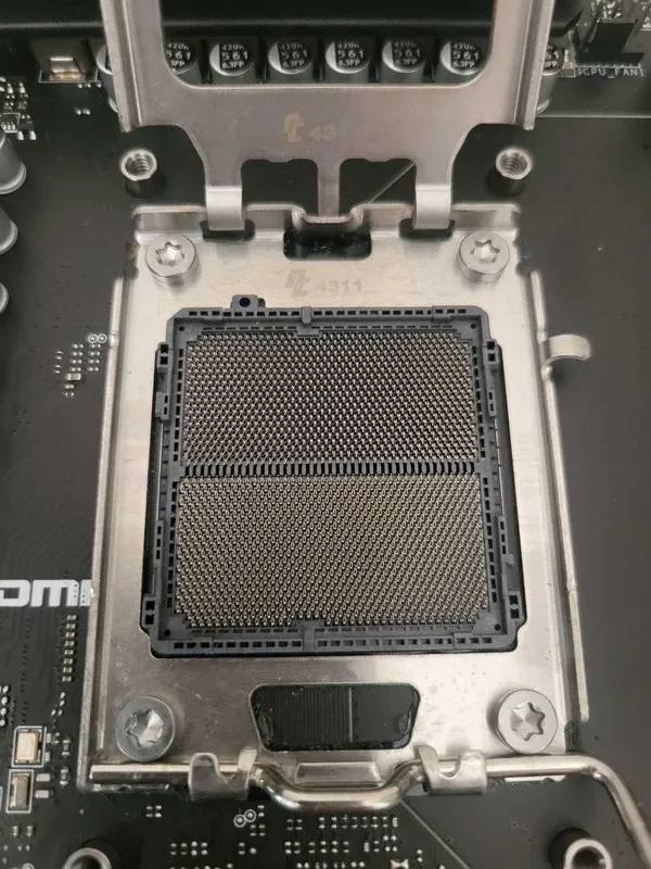 Msi B650 Tomahawk wifi am5/ddr5 4