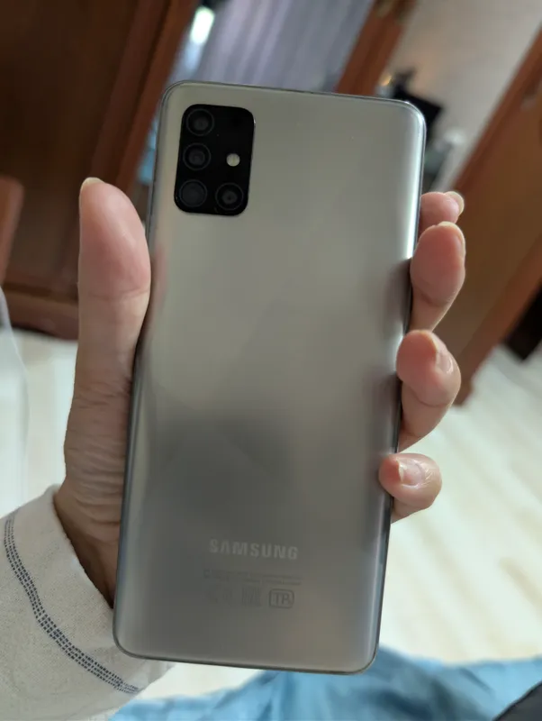 Продается телефон Samsung Galaxy A51 64 Гб 750.000