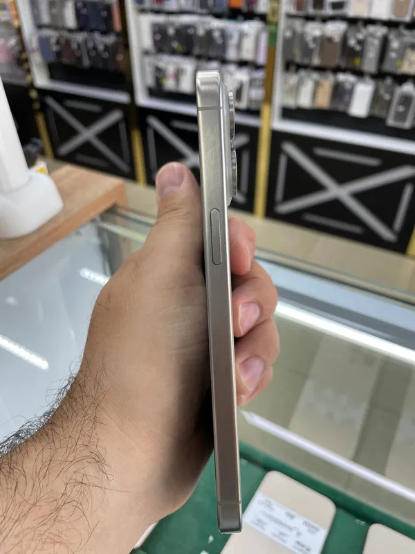 iPhone 15 Pro Max — фото 3