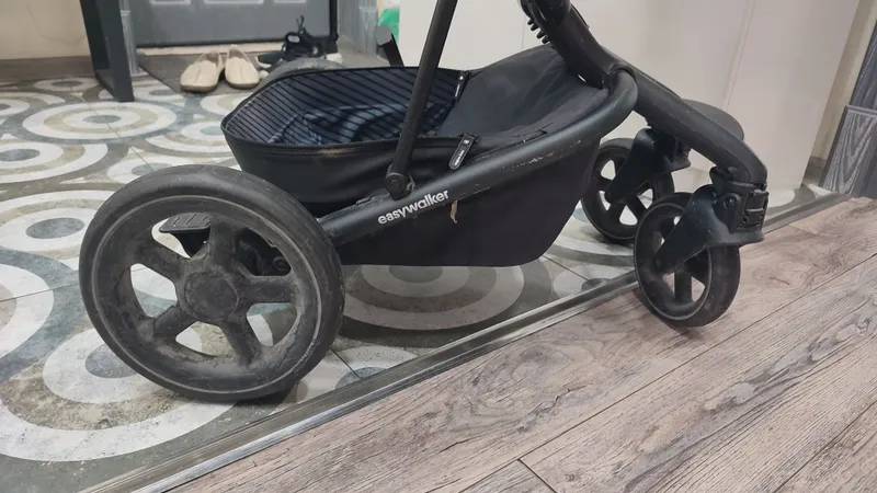 Коляска Easywalker Harvey с люлькой — фото 2