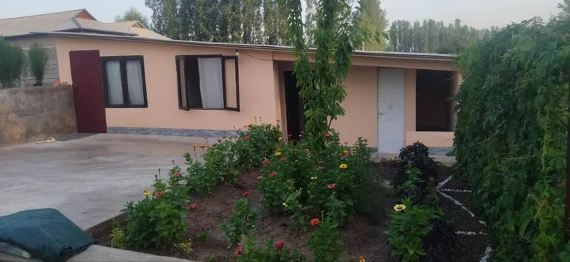Уй сотилади 9 сотик 10