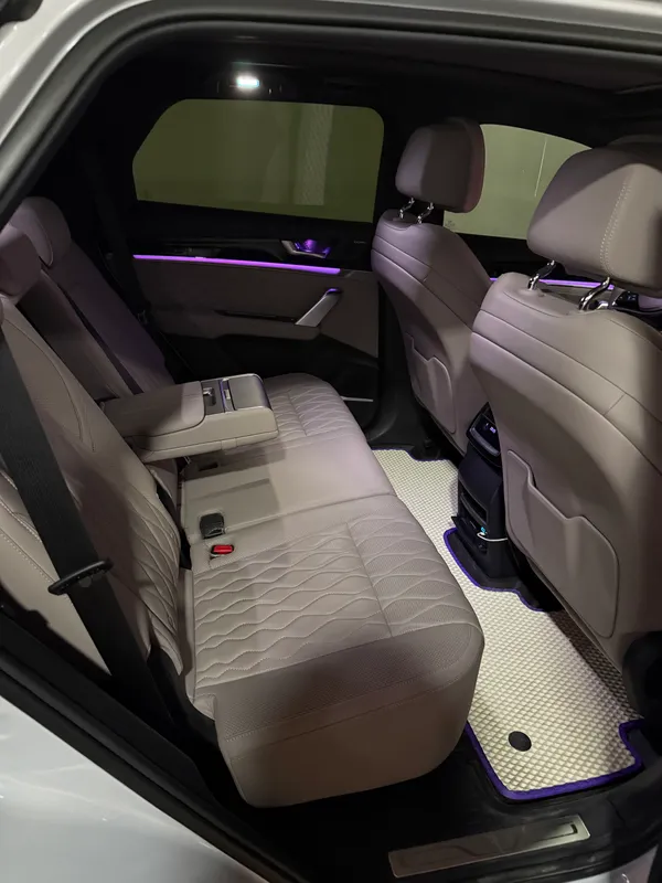 BYD Tang 8