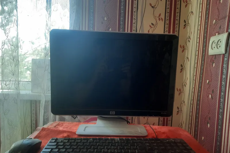 Продаётся компьютер 1 Продаётся компьютер 1