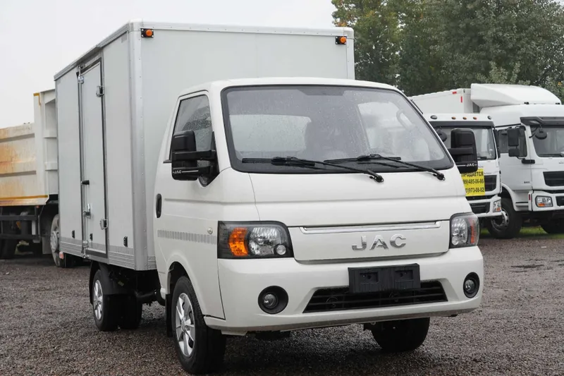 JAC X200 mini furgon sotuvda tayyor 1