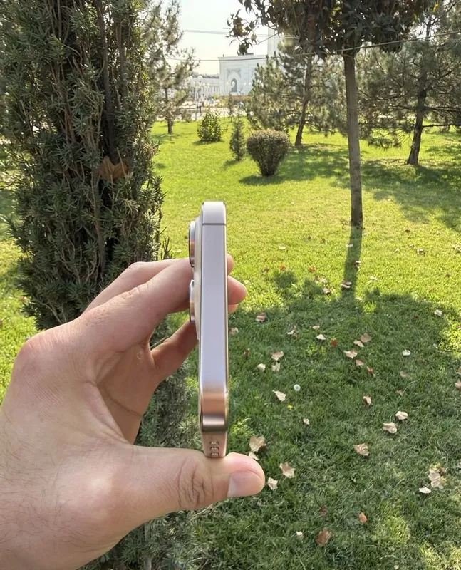 iPhone 16 Pro Max Desert 7