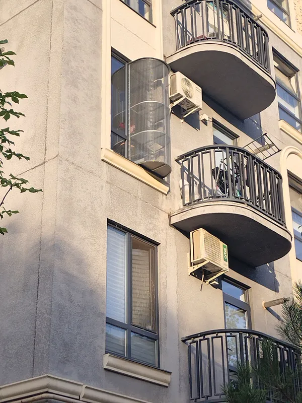 Mushuklarga qarshi himoya, mushuklar uchun balkon. 1