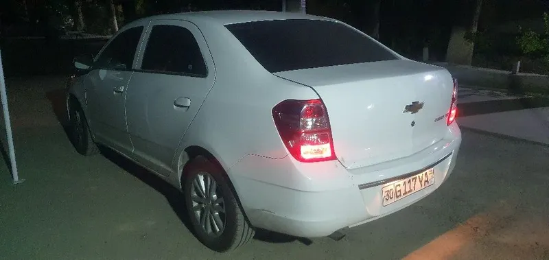 Chevrolet cobalt 3