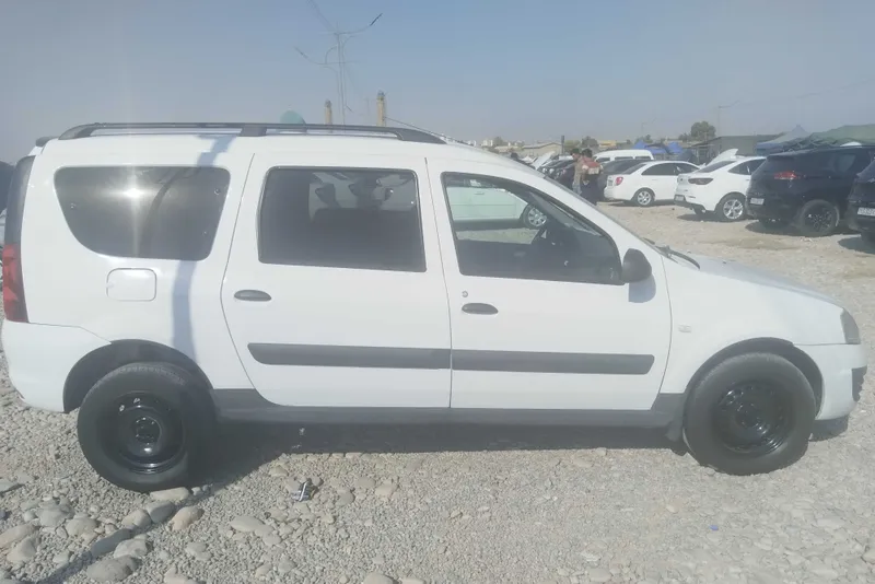 Lada Largus 2017 3 Lada Largus 2017 3