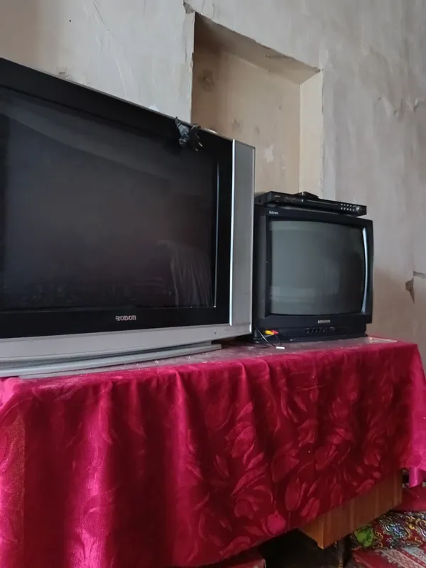 Телевизорлар сатылады 7 штук бар