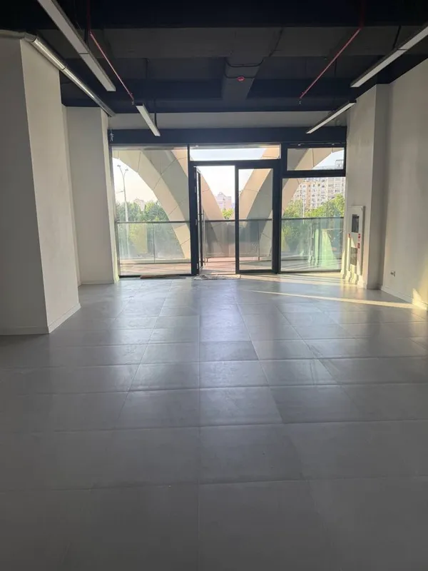 Срочно сдается нежилое NRG U tower 60m2