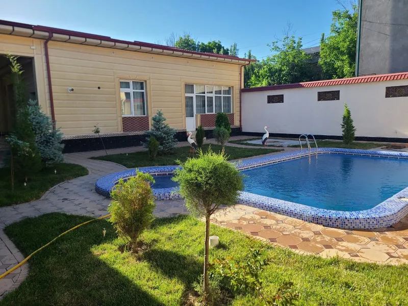 Oq Tosh hududida shinam dacha — фото 1