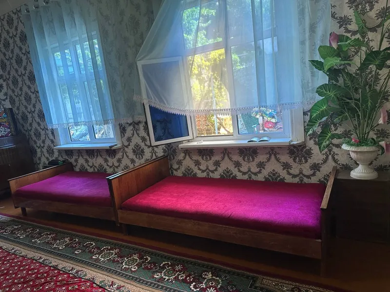 Stinka va shkaflar, kravatlar juda yaxshi holatda — фото 4