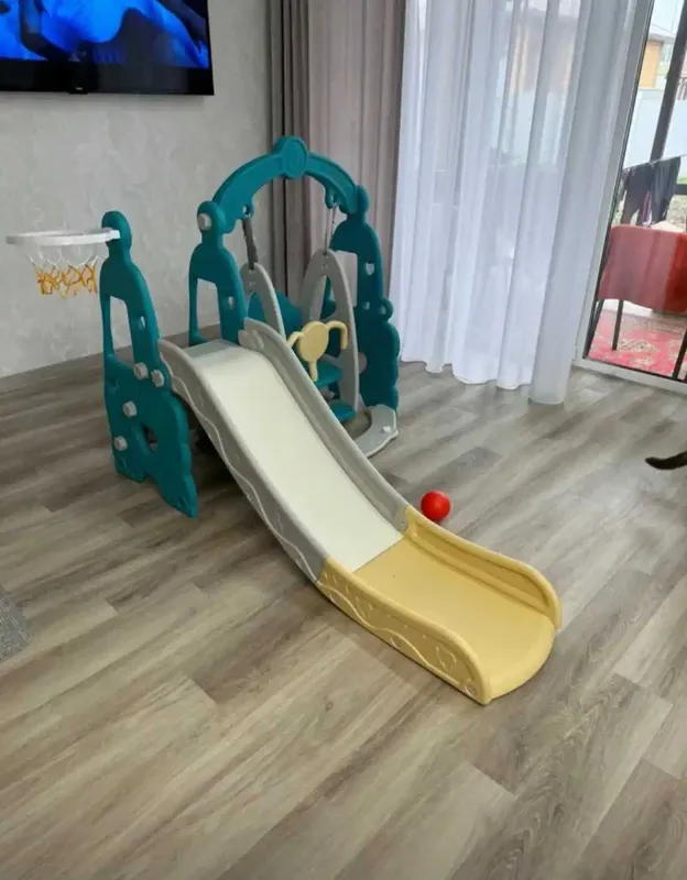 Игровой комплекс, горка и качели, бассейн с шарами — фото 7