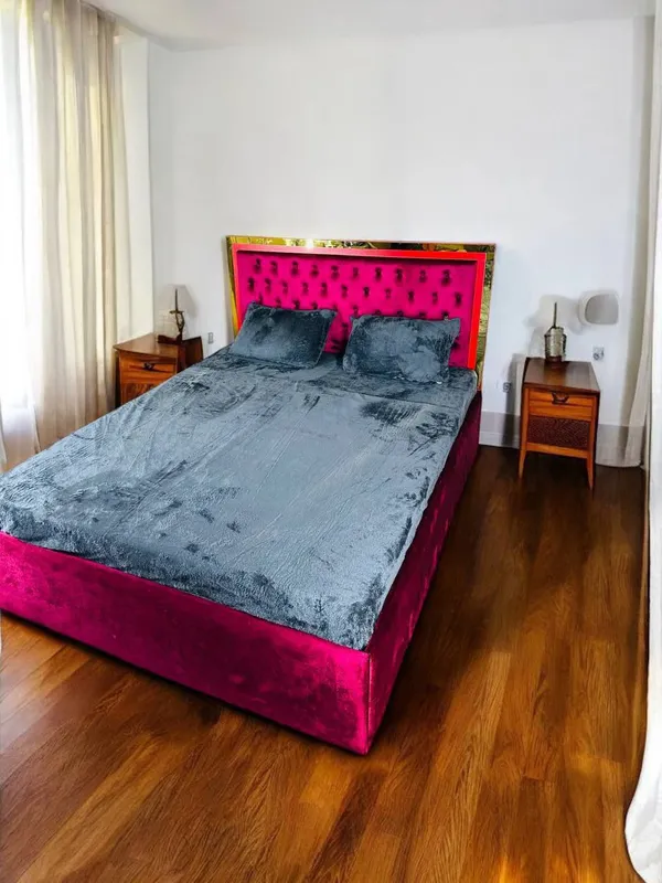 Matras qoplamasi 220×240, yostiq jildi 50×70 (2 dona) 5