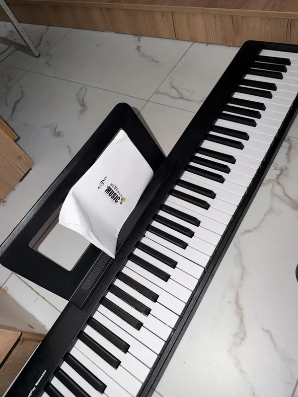 Elektron pianino 88 klavishli yangi hamma narsasi qoshb beriladi — фото 1