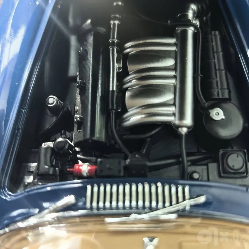 Mercedes 1:18 для коллекции 7 Mercedes 1:18 для коллекции 7