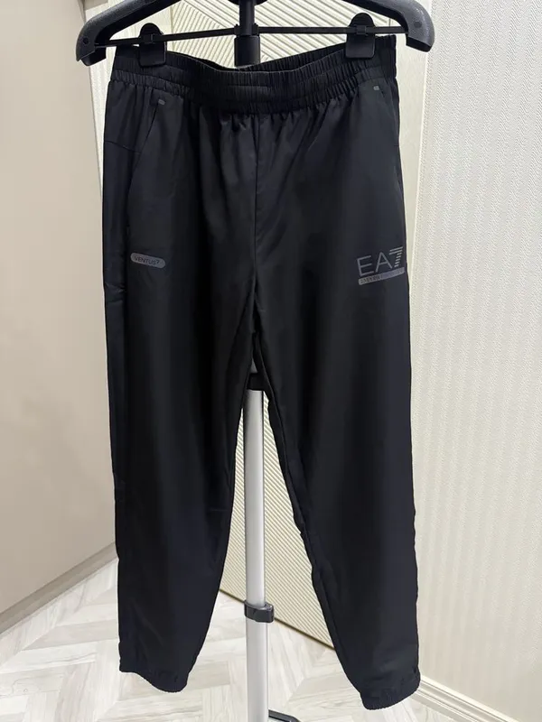 Спортивный костюм Armani EA7 4 Спортивный костюм Armani EA7 4