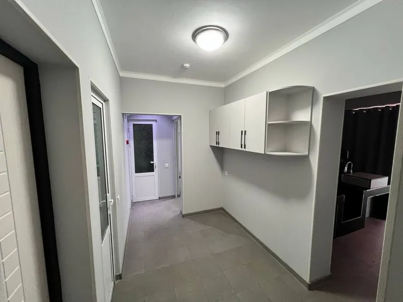 Продается Офис Юнусабад 14 70м2 — фото 3