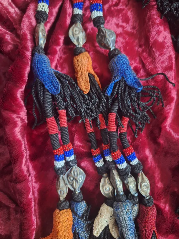 SOTILADI Olachalar, burungi shaqildoq munchoqlar. 4