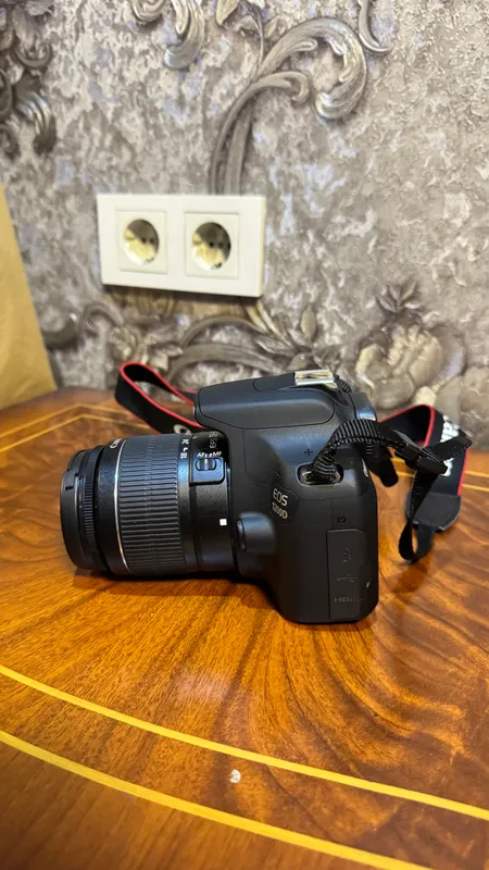 Canon EOS 1200D EF-S 18-55mm 2 Canon EOS 1200D EF-S 18-55mm 2