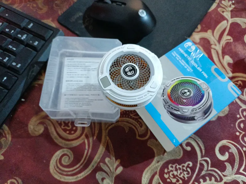 Telefon uchun sovutgich (Phone Cooler) holati a'lo 1