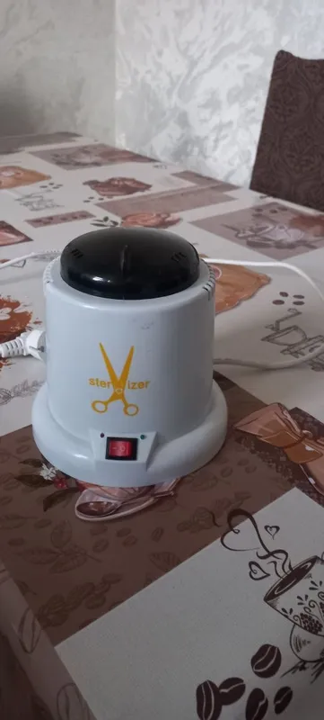 Sterilizator manikur pedikurchlarga.