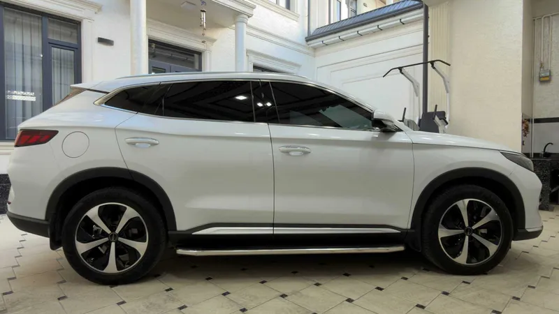 BYD Song Plus DM-i AWD2024 год 2 BYD Song Plus DM-i AWD2024 год 2