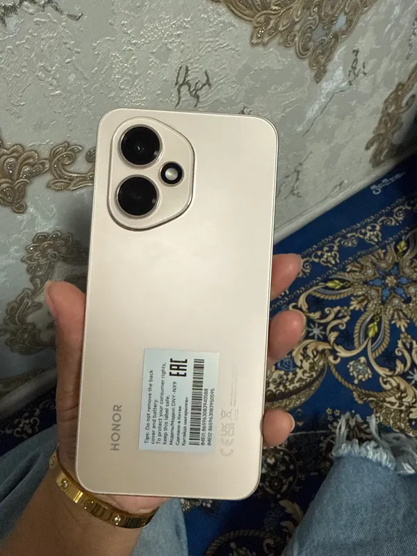 HONOR 400 late 8 256 3