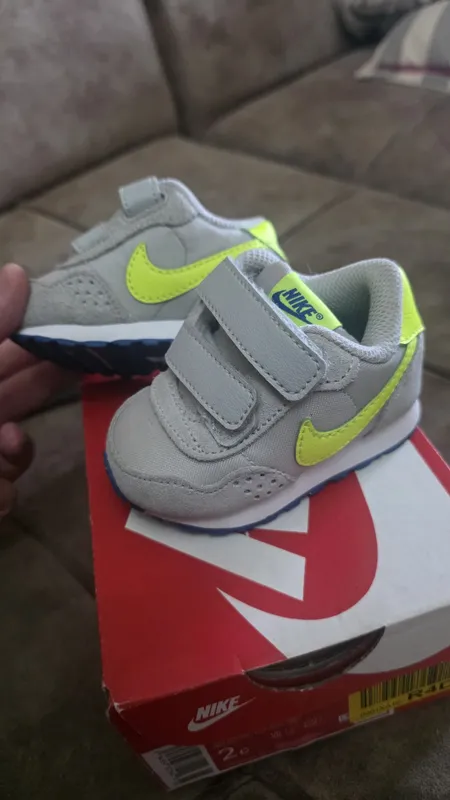 Nike оригинал кроссовки размер 17 с Германии 150000сум Nike оригинал кроссовки размер 17 с Германии 150000сум