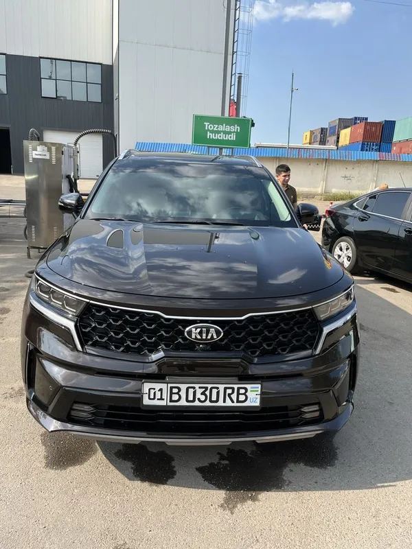 Kia Sorento sotiladi