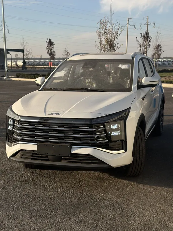 Endilikda Jac JS8 modelini chegirma narxlarda xarid qilishingiz mumkin