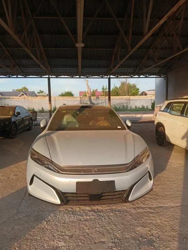 BYD han L 2.7 AWD