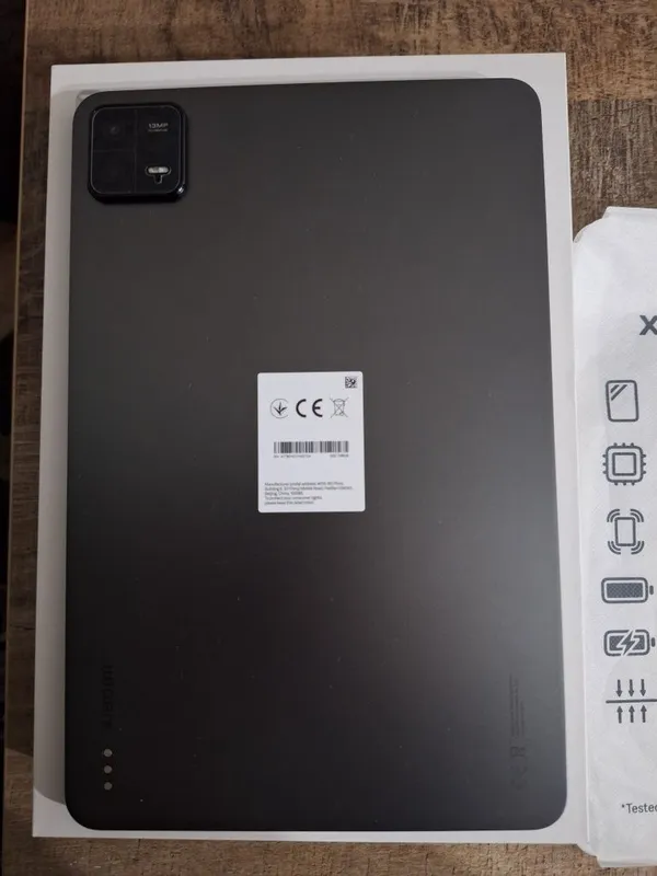 планшет xiaomi pad 6 8/256 гб. +чехол, стекло стоит.