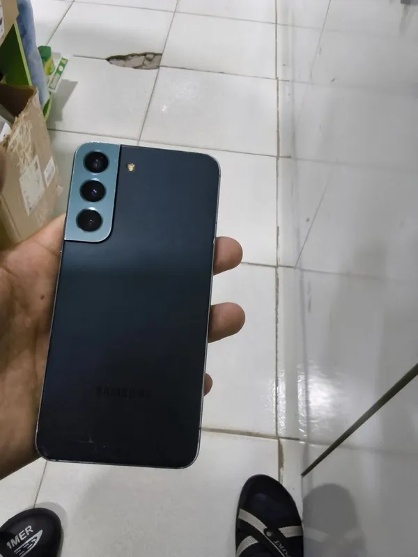 Samsung s22 narxiga yarasha 2