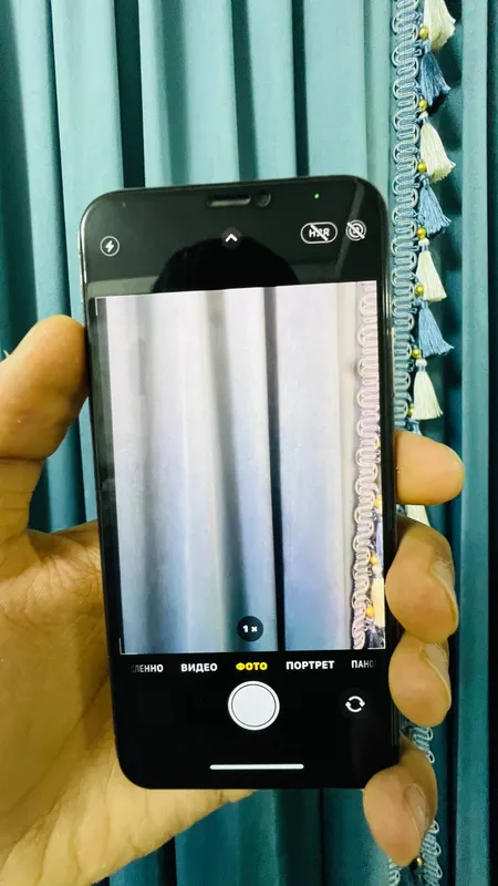 Iphone xs idela ochilmagan 5
