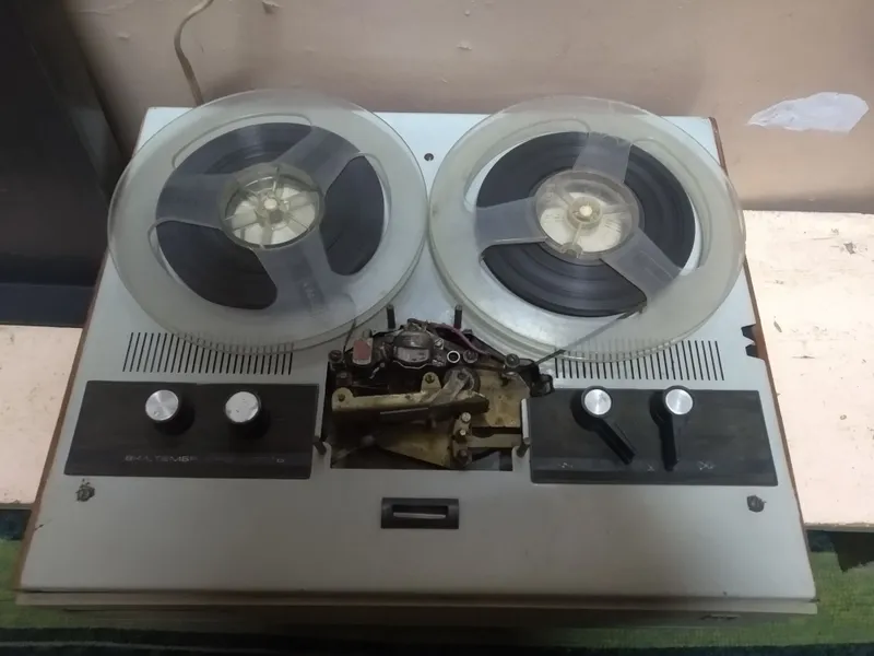 Катушечный магнитофон Снежеть-301. 2