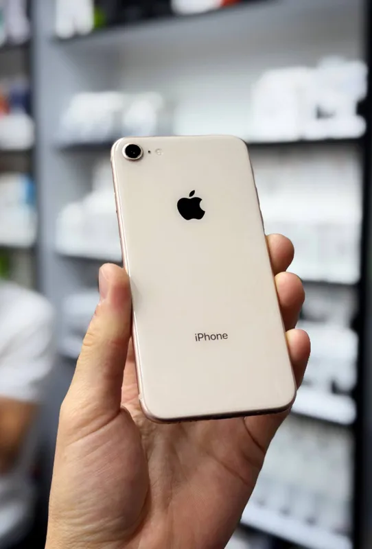 iPhone 8 J/A