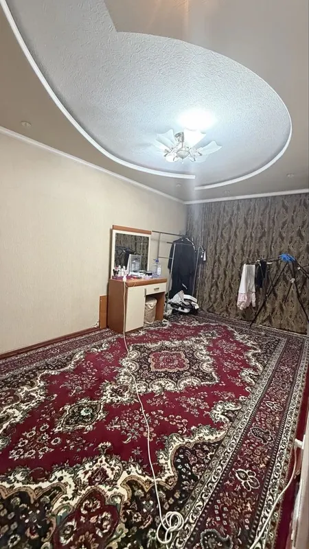 Kvartiraga ozoda farosatliy 1ta qiz kerak Novza masjid orqasidegi dom