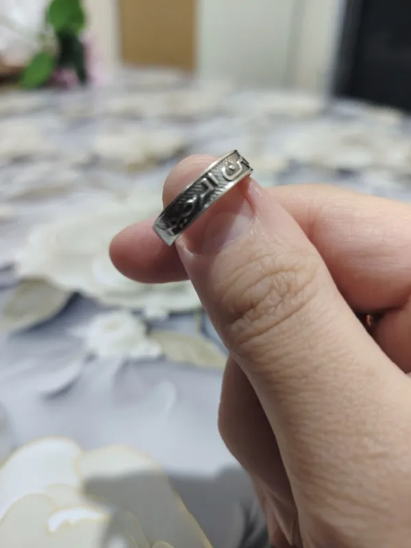 Серебряное кольцо