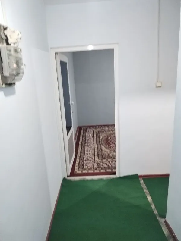 Kvartira sotiladi 2 xonali 1-etaj 7 Kvartira sotiladi 2 xonali 1-etaj 7