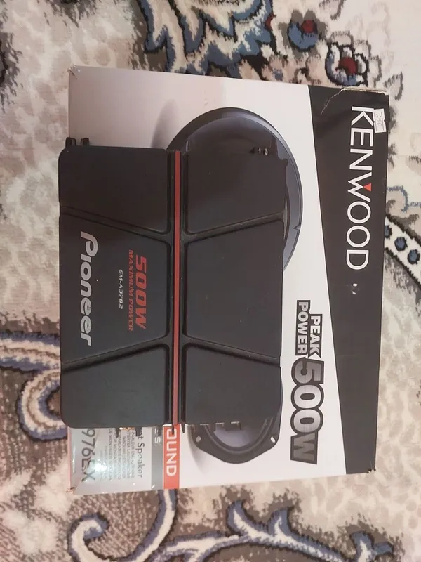 Kenwood kalonka sotiladi usilitili bn birga 4