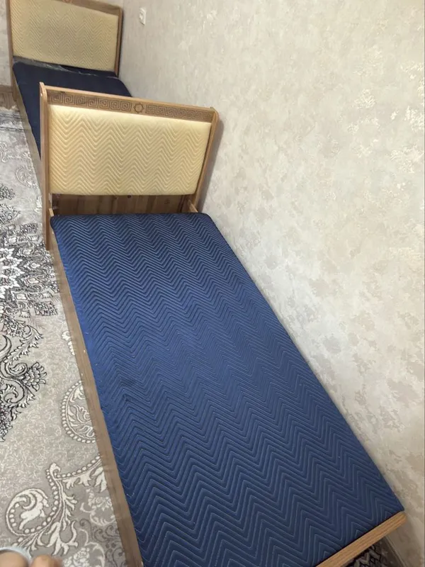 Продаётся односпальновые кровати б/у. 3 Продаётся односпальновые кровати б/у. 3
