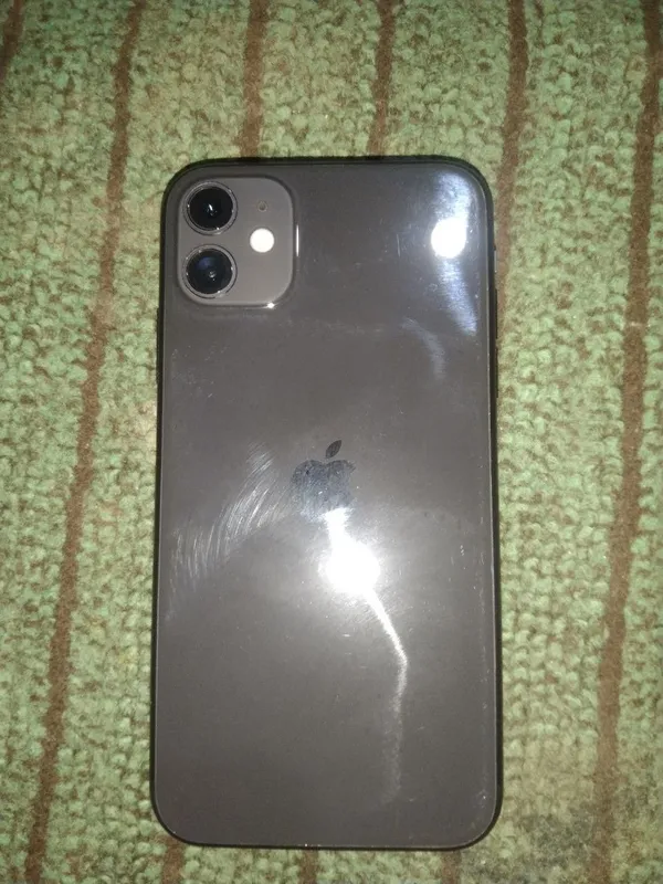 iPhone 11 2