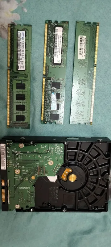 Жёсткий диск sata на 200 GB — фото 1