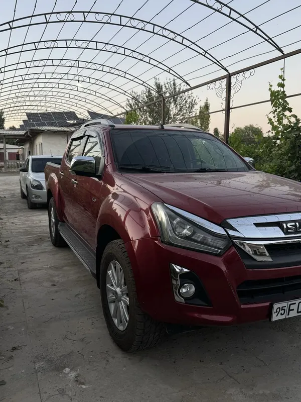 Isuzu D-MAX Irbis 4 Isuzu D-MAX Irbis 4